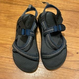 Kids Chacos size 4